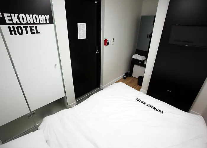 Ekonomy Myeongdong Seoul