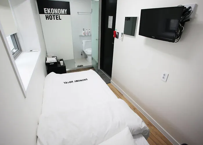 Ekonomy Myeongdong Hostel Seoul
