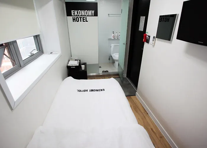 Ekonomy Myeongdong