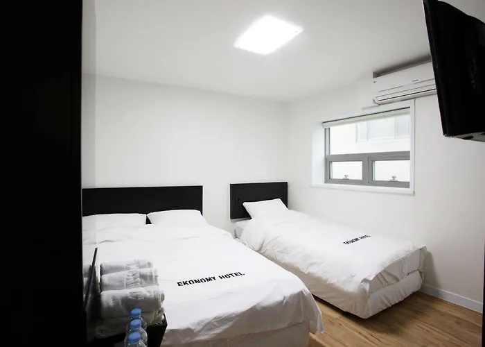 Hostel Ekonomy Myeongdong
