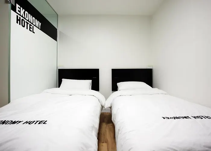 Ekonomy Myeongdong Hostel Seoul